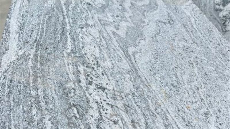 旧水磨石地面翻新：每平米价格揭秘与选择指南